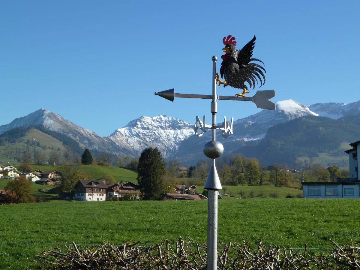 Hotel Restaurant Sunnmatt Aeschi Bei Spiez Buitenkant foto