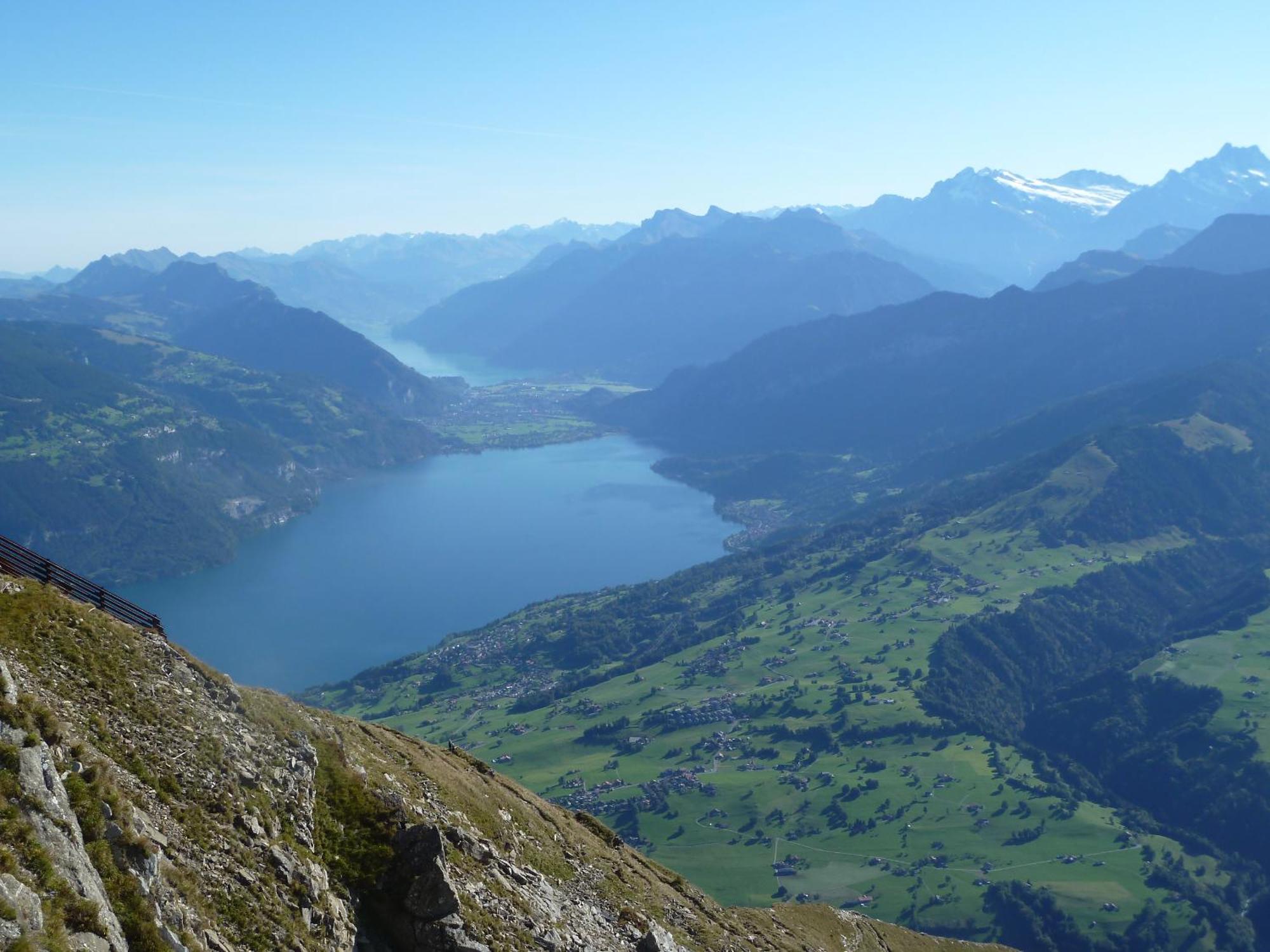 Hotel Restaurant Sunnmatt Aeschi Bei Spiez Buitenkant foto