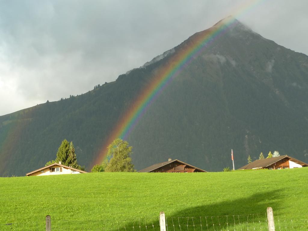 Hotel Restaurant Sunnmatt Aeschi Bei Spiez Buitenkant foto