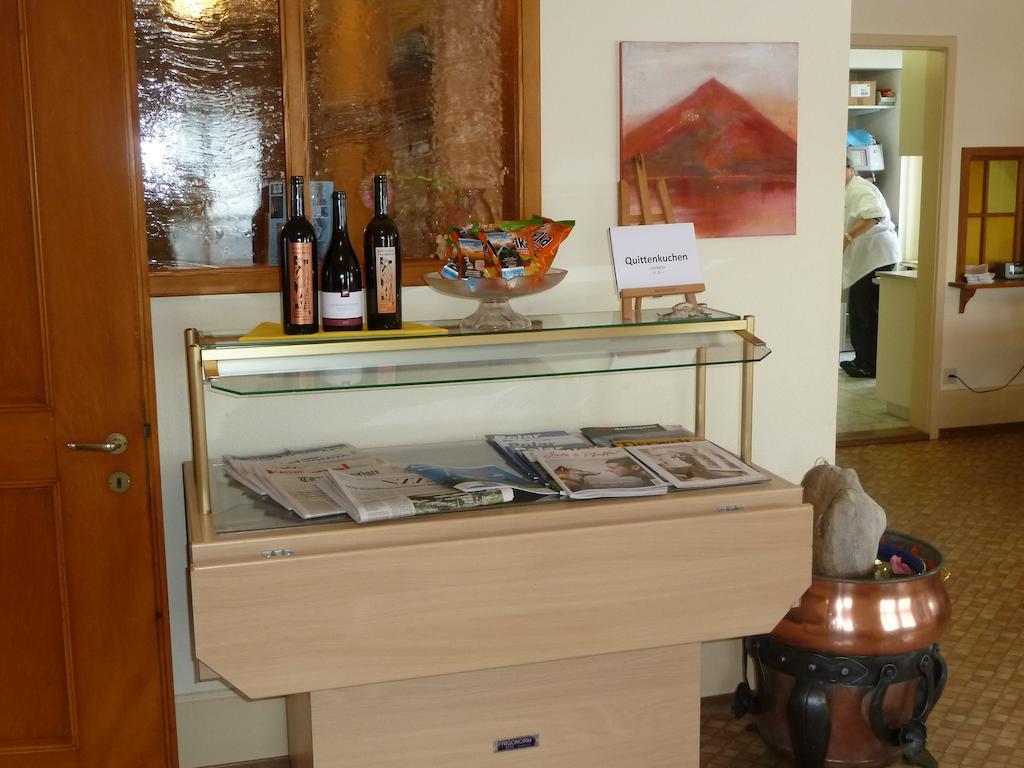 Hotel Restaurant Sunnmatt Aeschi Bei Spiez Buitenkant foto