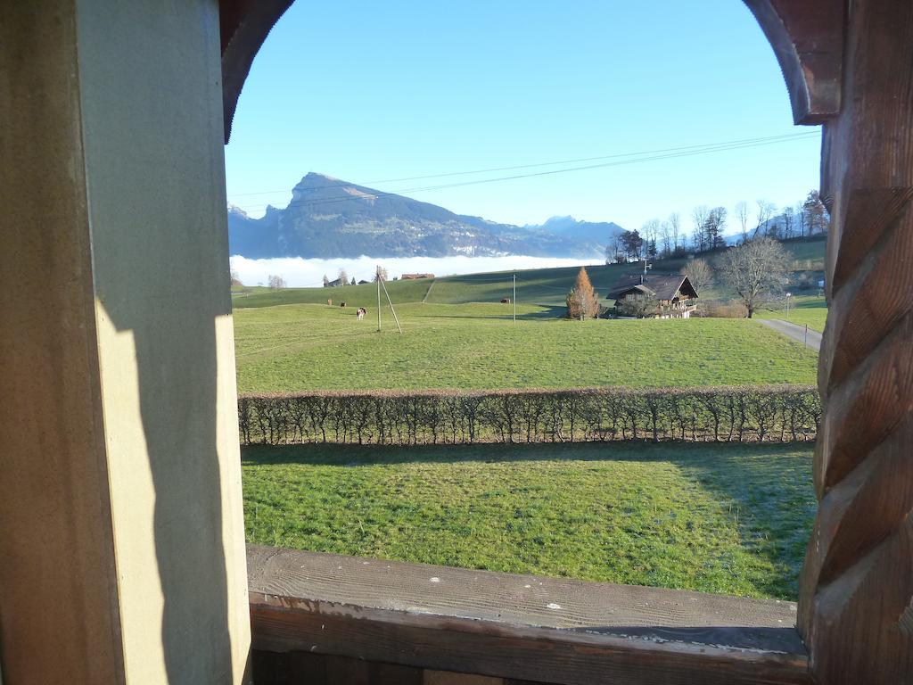 Hotel Restaurant Sunnmatt Aeschi Bei Spiez Buitenkant foto
