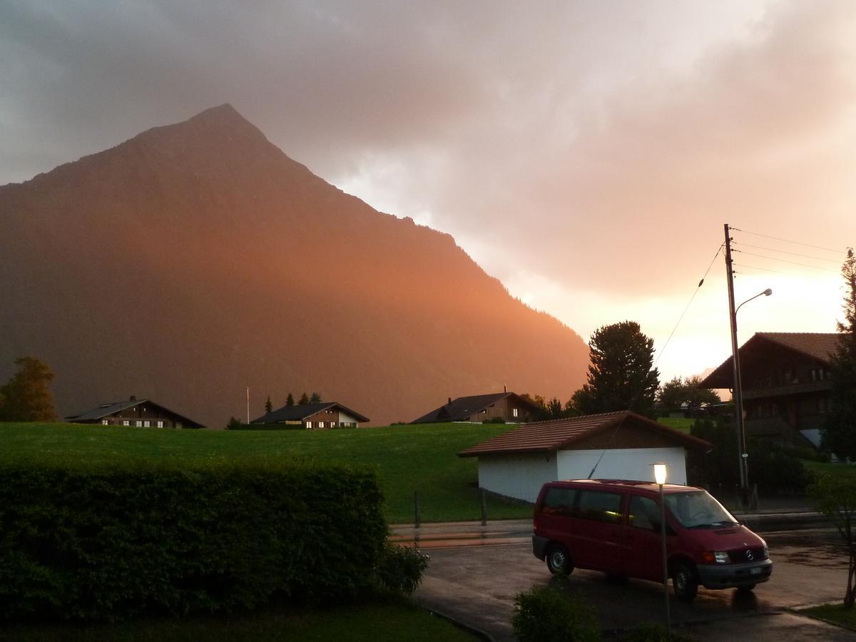 Hotel Restaurant Sunnmatt Aeschi Bei Spiez Buitenkant foto