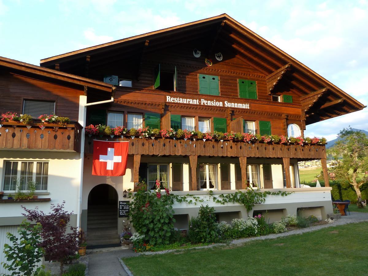 Hotel Restaurant Sunnmatt Aeschi Bei Spiez Buitenkant foto